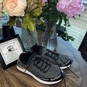 Absolutely stunning JUICY COUTURE shoes ✨💕✨